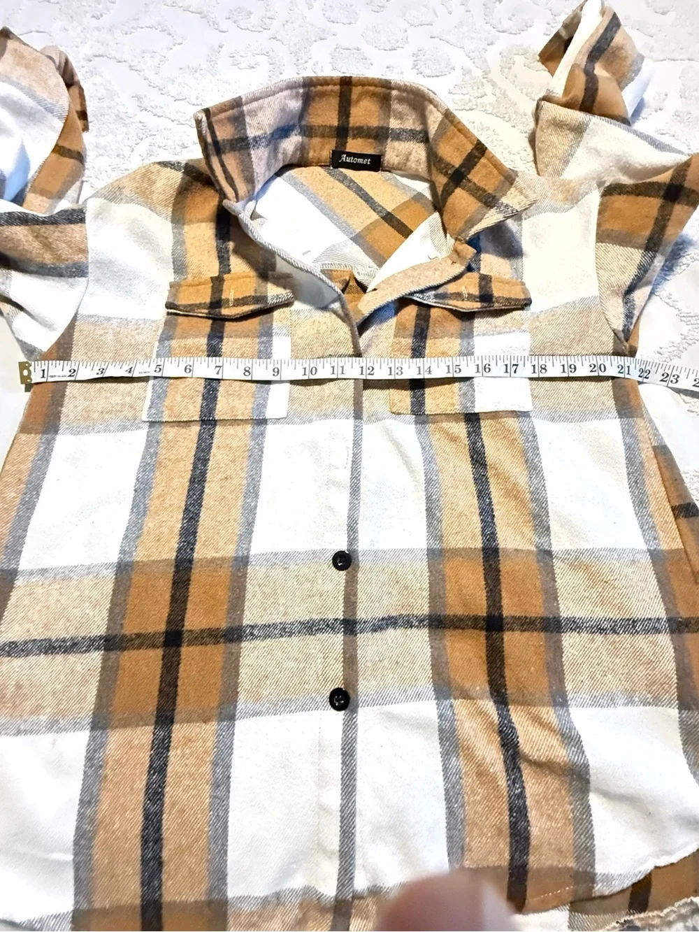 Classic Plaid Button-Front Women’s Sweater Jacket - Tan & White